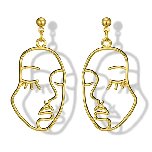 Jewelry - NWT Gold Hollow Women's Face Earrings